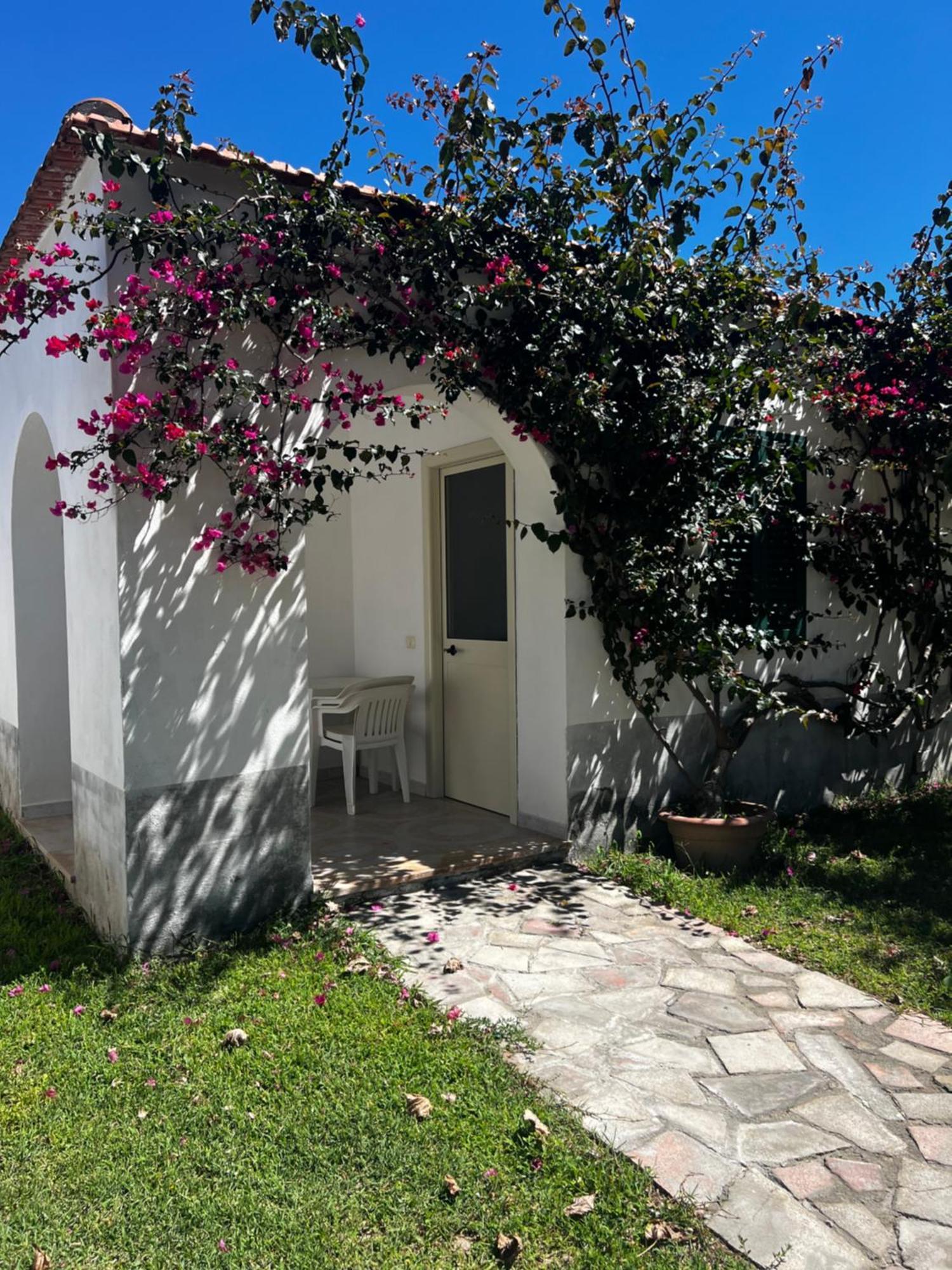 Residence Margherita Peschici Bagian luar foto